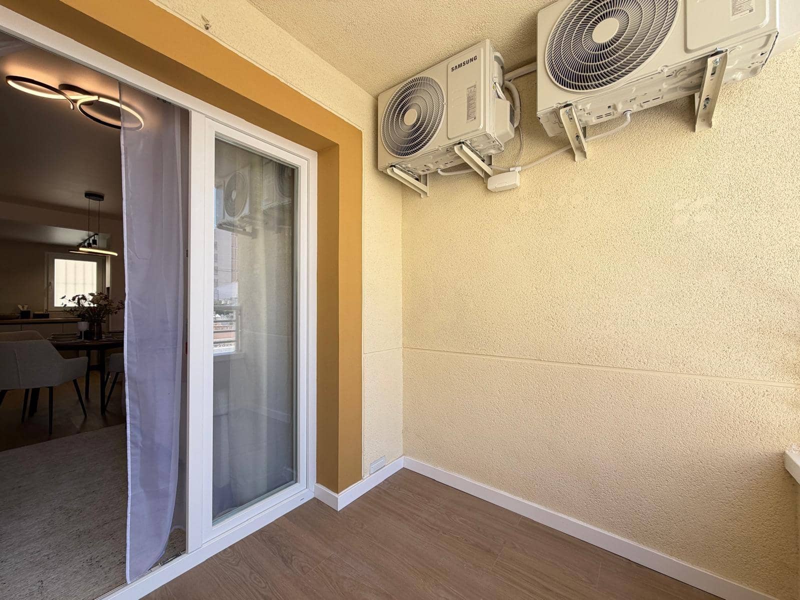 Apartamento de 2 habitaciones en Torrevieja en venta con piscina - 169.900 € (Ref: 9900365)