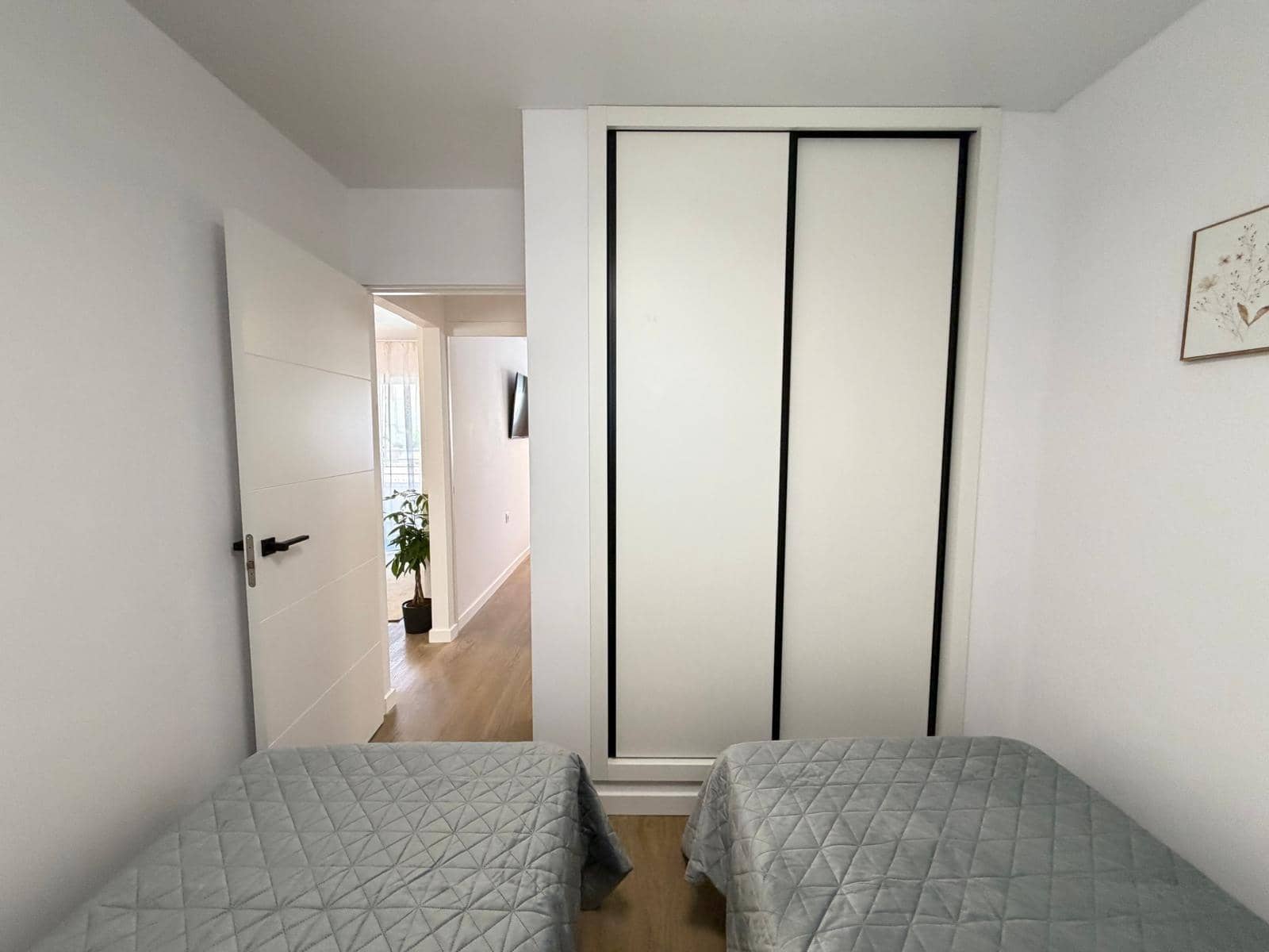 Apartamento de 2 habitaciones en Torrevieja en venta con piscina - 169.900 € (Ref: 9900365)