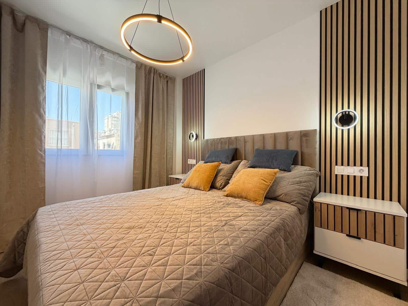 Apartamento de 2 habitaciones en Torrevieja en venta con piscina - 169.900 € (Ref: 9900365)
