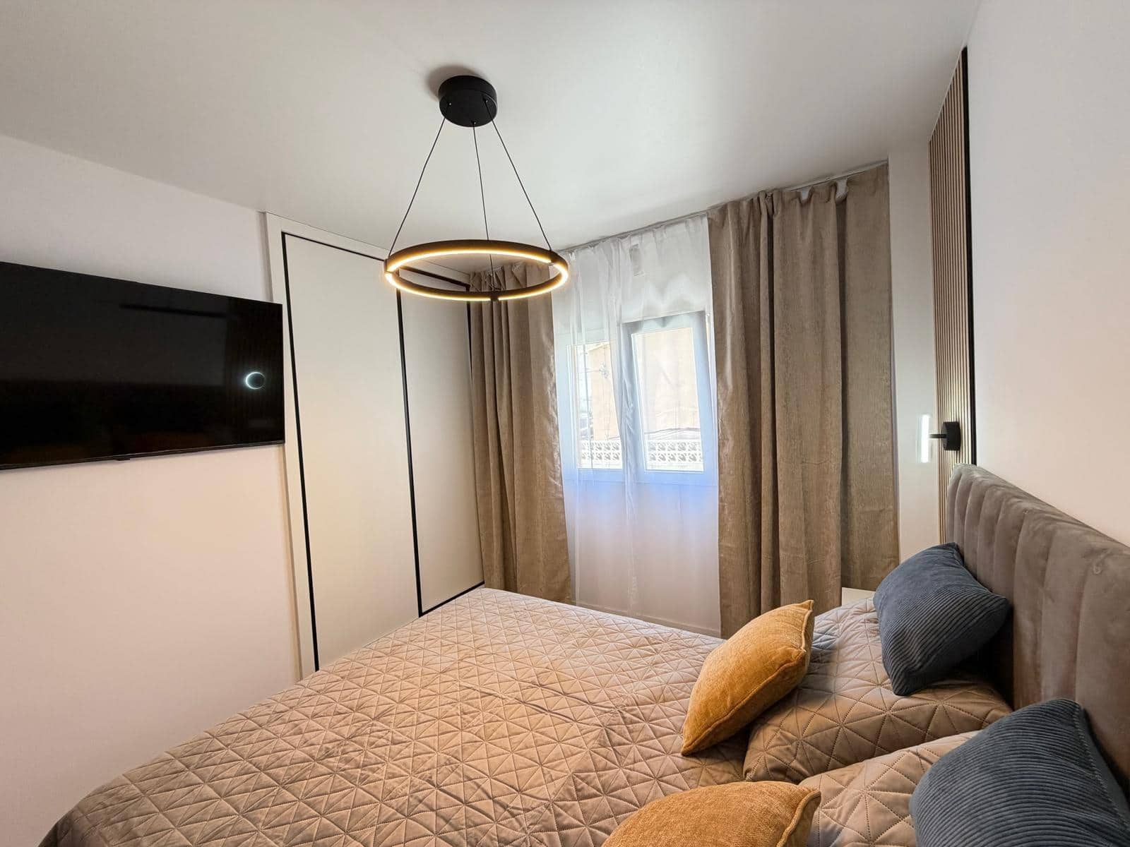 Apartamento de 2 habitaciones en Torrevieja en venta con piscina - 169.900 € (Ref: 9900365)