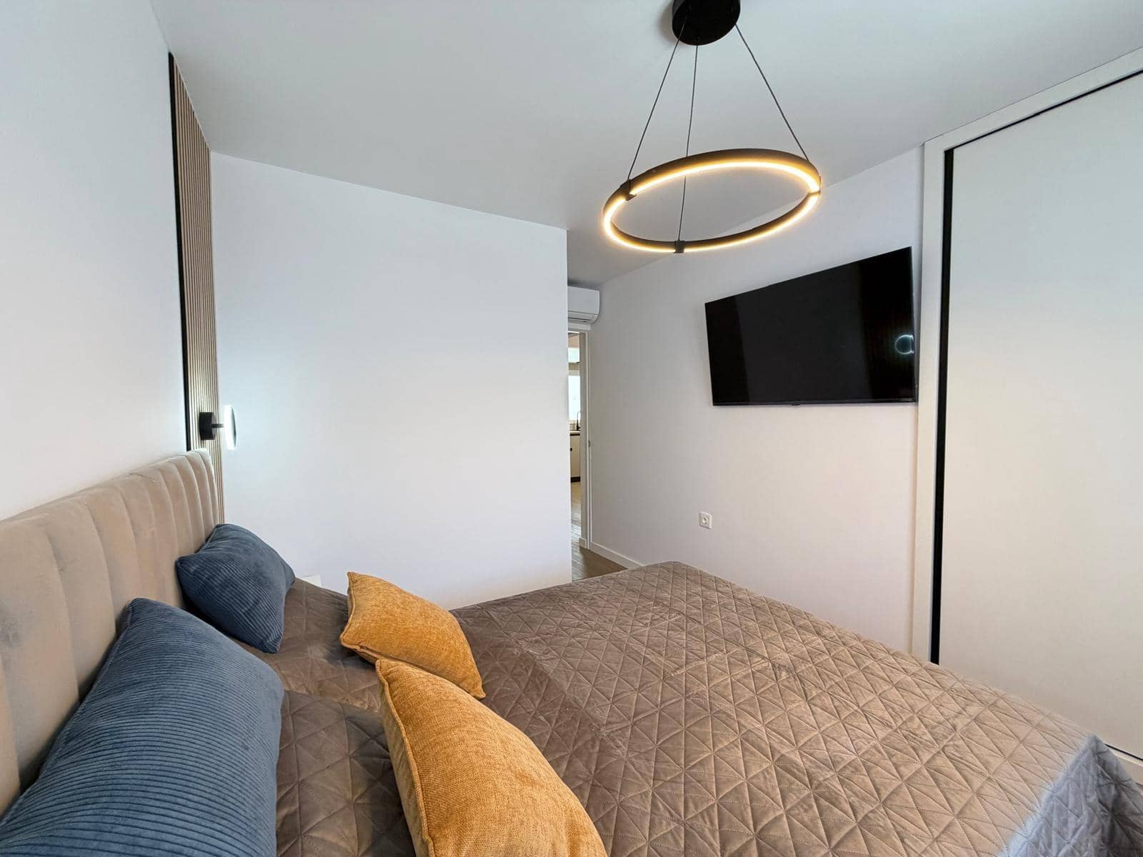 Apartamento de 2 habitaciones en Torrevieja en venta con piscina - 169.900 € (Ref: 9900365)