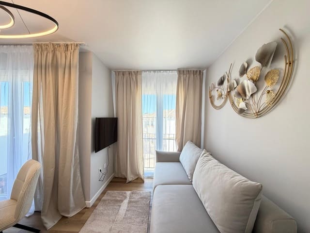 Apartamento de 1 habitación en San Miguel de Salinas en venta con piscina - 125.000 € (Ref: 9903936)