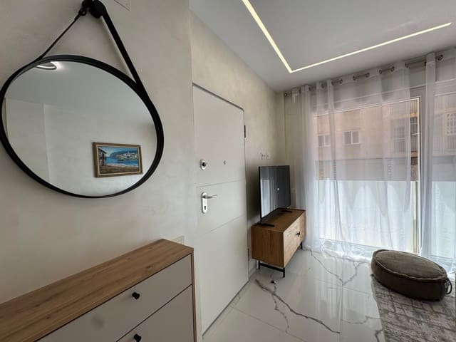 2 Zimmer Apartment zu verkaufen in Torrevieja - 199.900 € (Ref: 9911065)