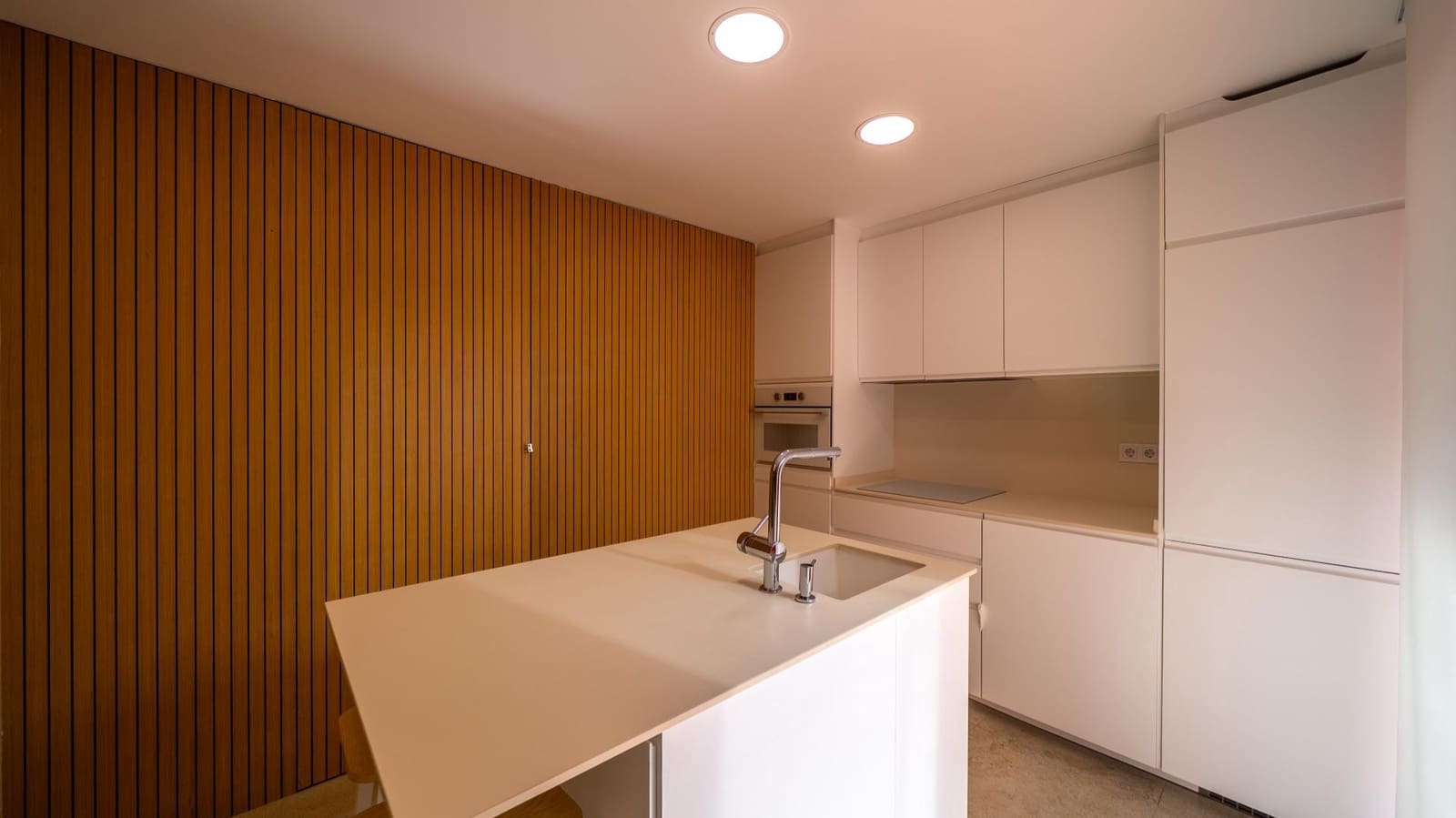 4 bedroom Flat for sale in Pozuelo de Alarcon with pool garage - € 1,249,000 (Ref: 9911066)