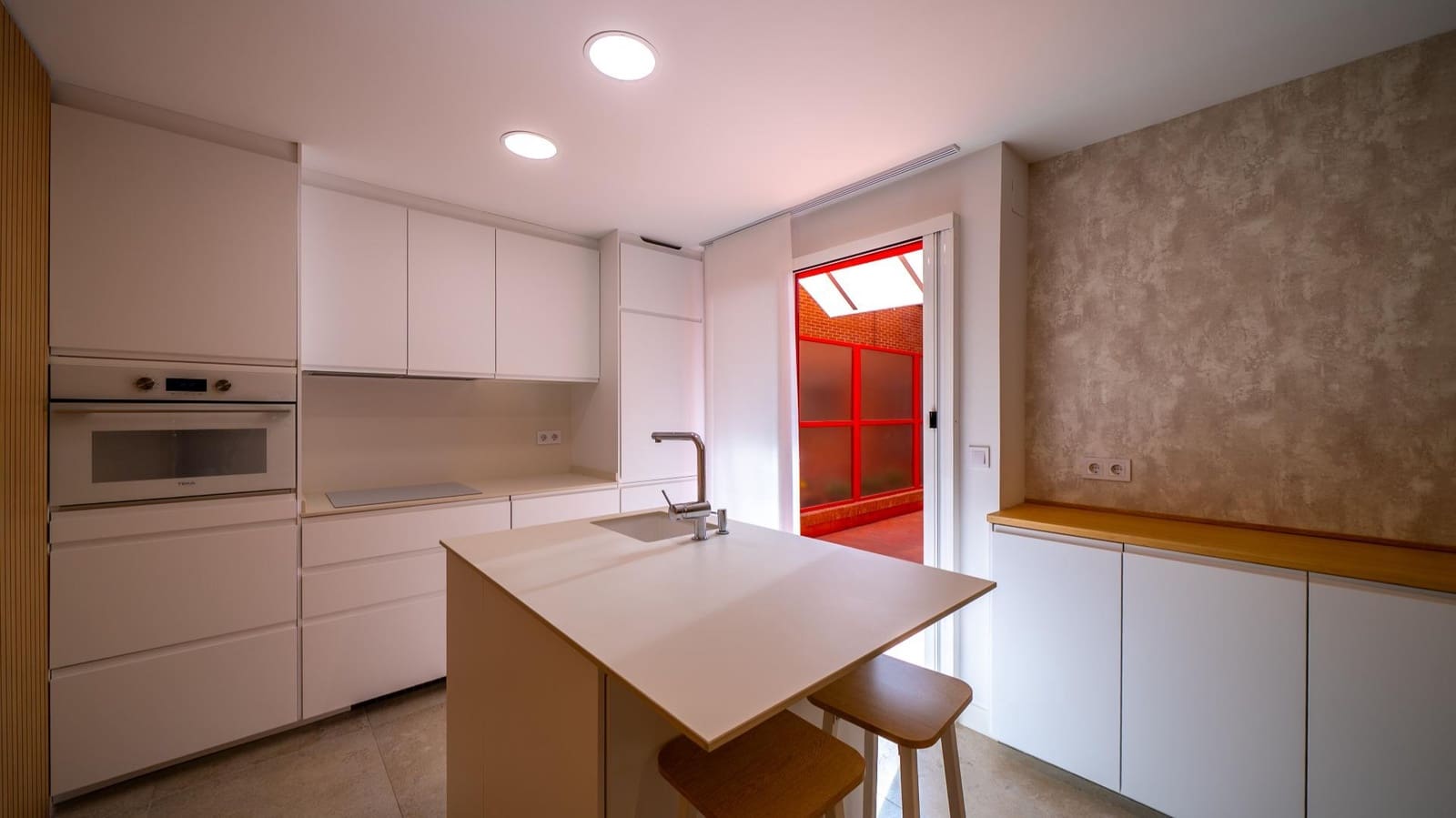 4 bedroom Flat for sale in Pozuelo de Alarcon with pool garage - € 1,249,000 (Ref: 9911066)