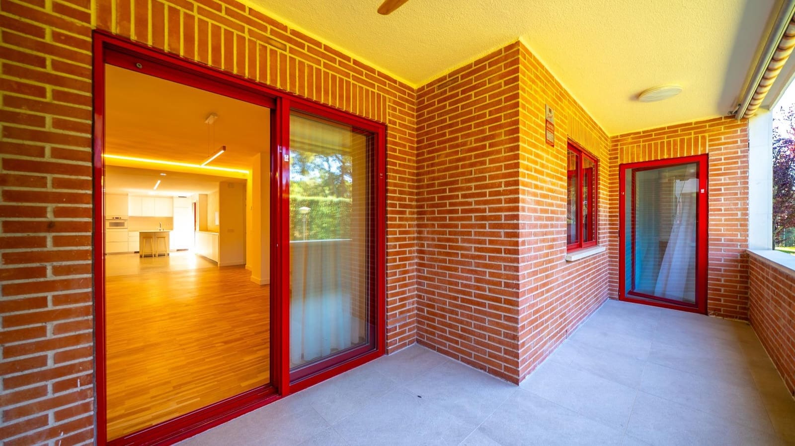 4 bedroom Flat for sale in Pozuelo de Alarcon with pool garage - € 1,249,000 (Ref: 9911066)