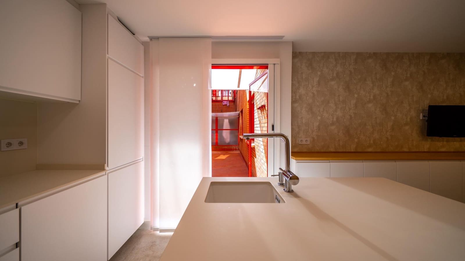 4 bedroom Flat for sale in Pozuelo de Alarcon with pool garage - € 1,249,000 (Ref: 9911066)