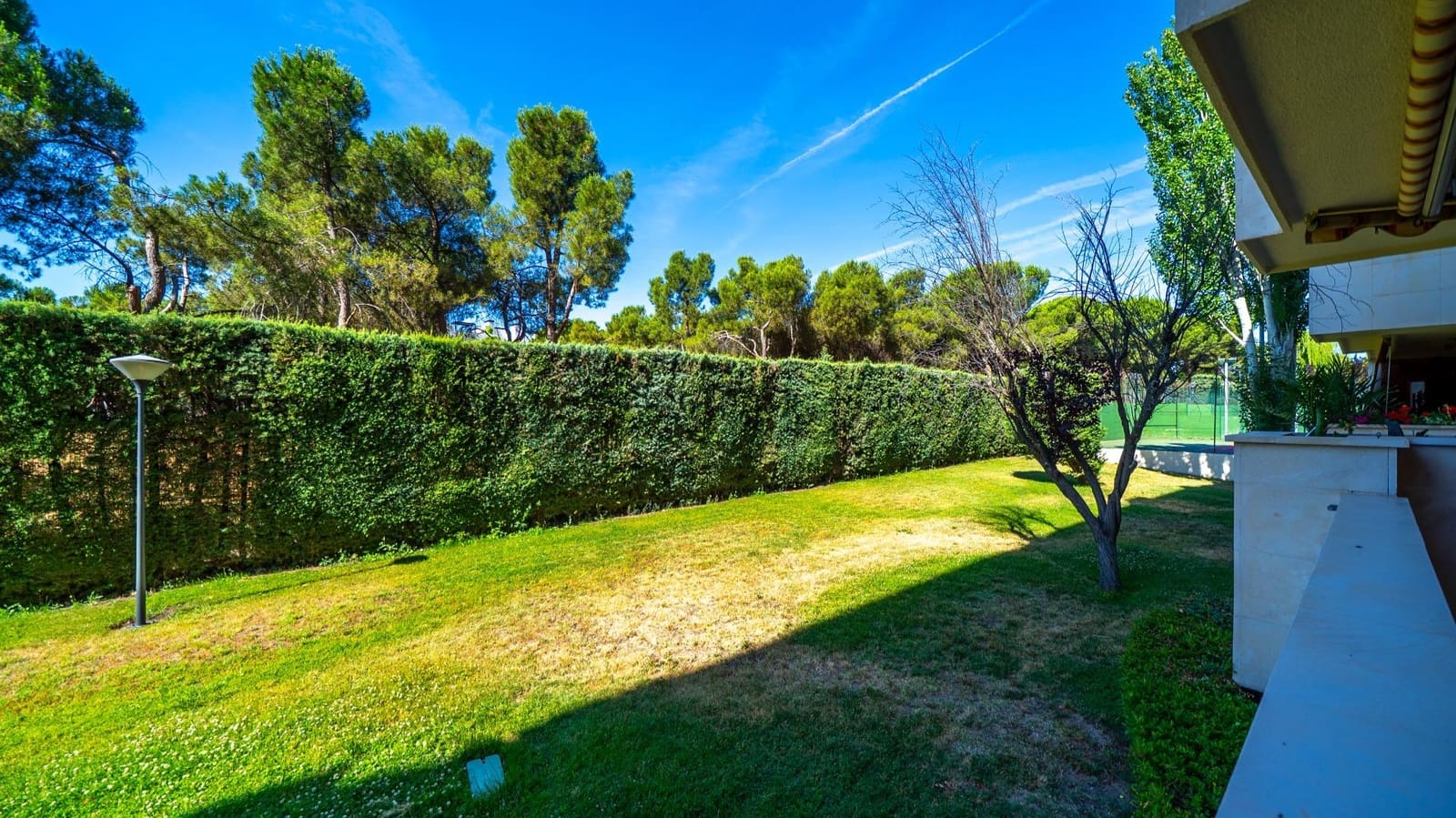 4 bedroom Flat for sale in Pozuelo de Alarcon with pool garage - € 1,249,000 (Ref: 9911066)