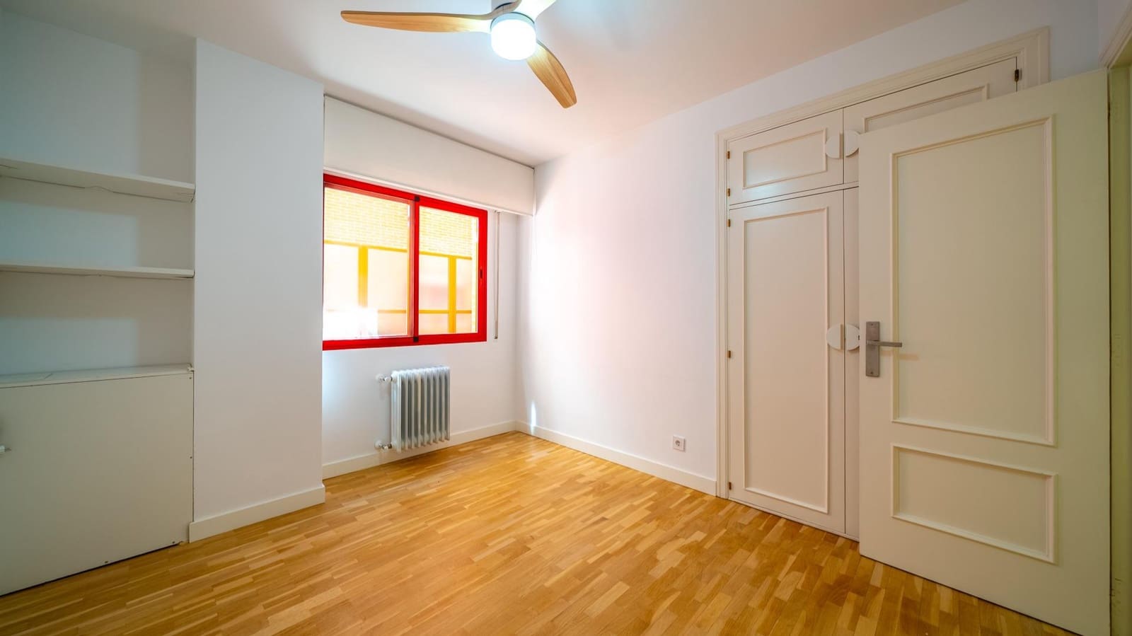 4 bedroom Flat for sale in Pozuelo de Alarcon with pool garage - € 1,249,000 (Ref: 9911066)