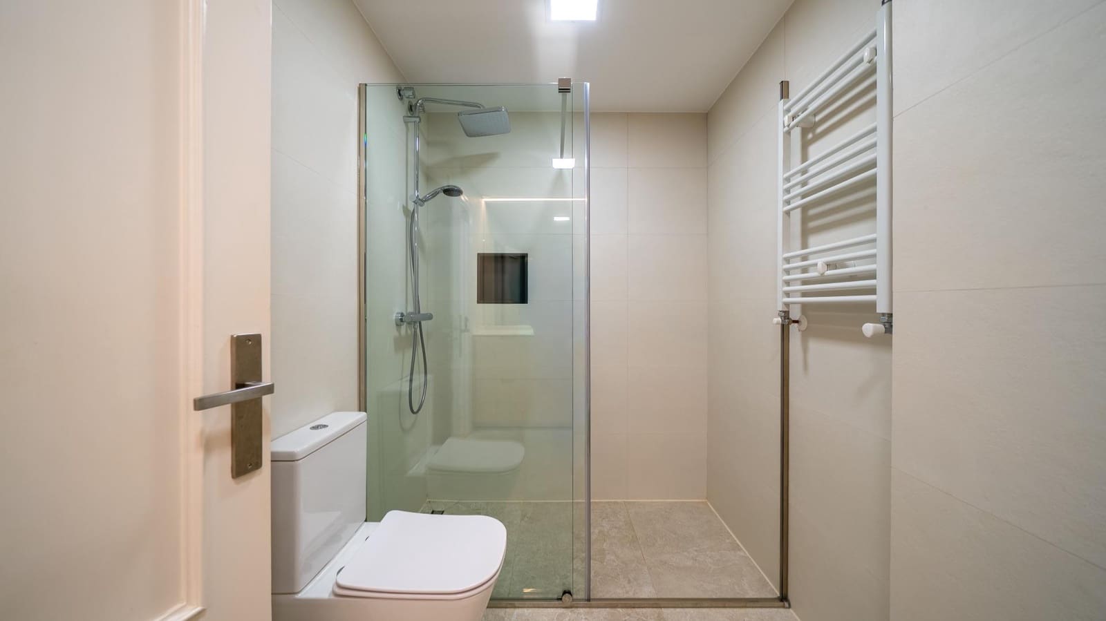 4 bedroom Flat for sale in Pozuelo de Alarcon with pool garage - € 1,249,000 (Ref: 9911066)
