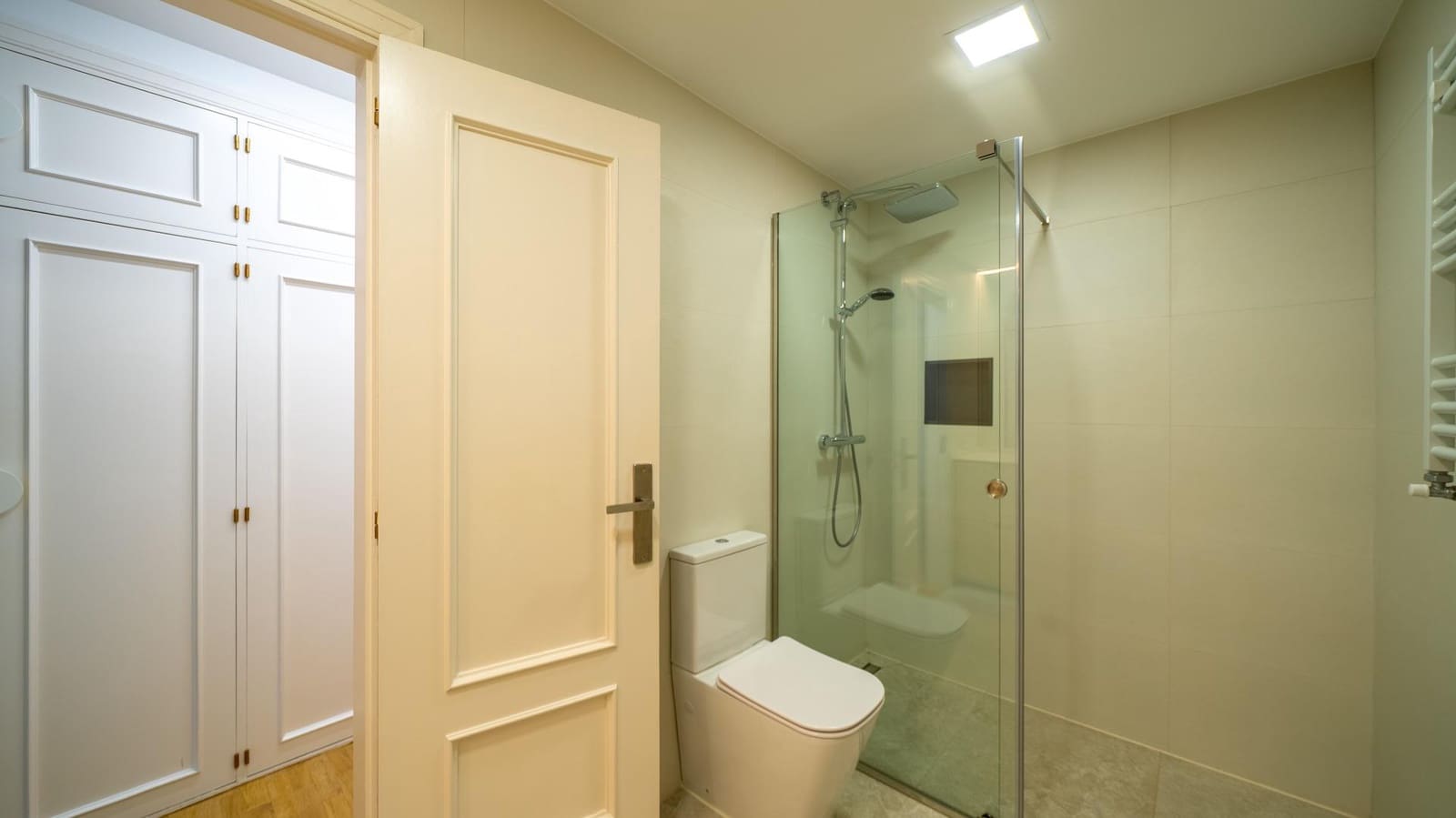 4 bedroom Flat for sale in Pozuelo de Alarcon with pool garage - € 1,249,000 (Ref: 9911066)