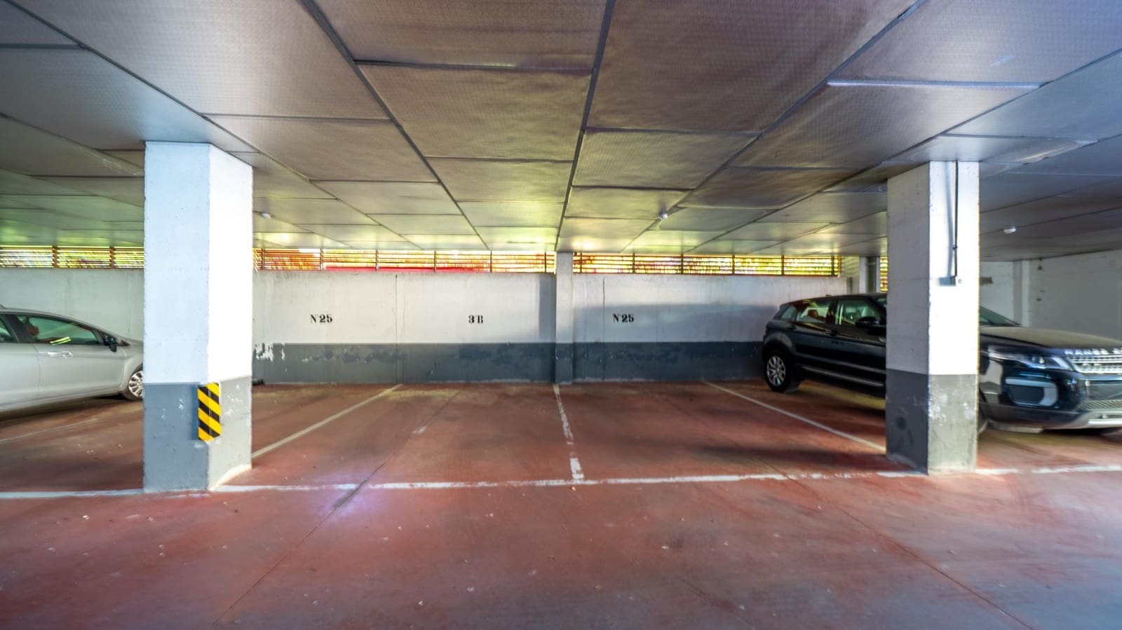 4 bedroom Flat for sale in Pozuelo de Alarcon with pool garage - € 1,249,000 (Ref: 9911066)