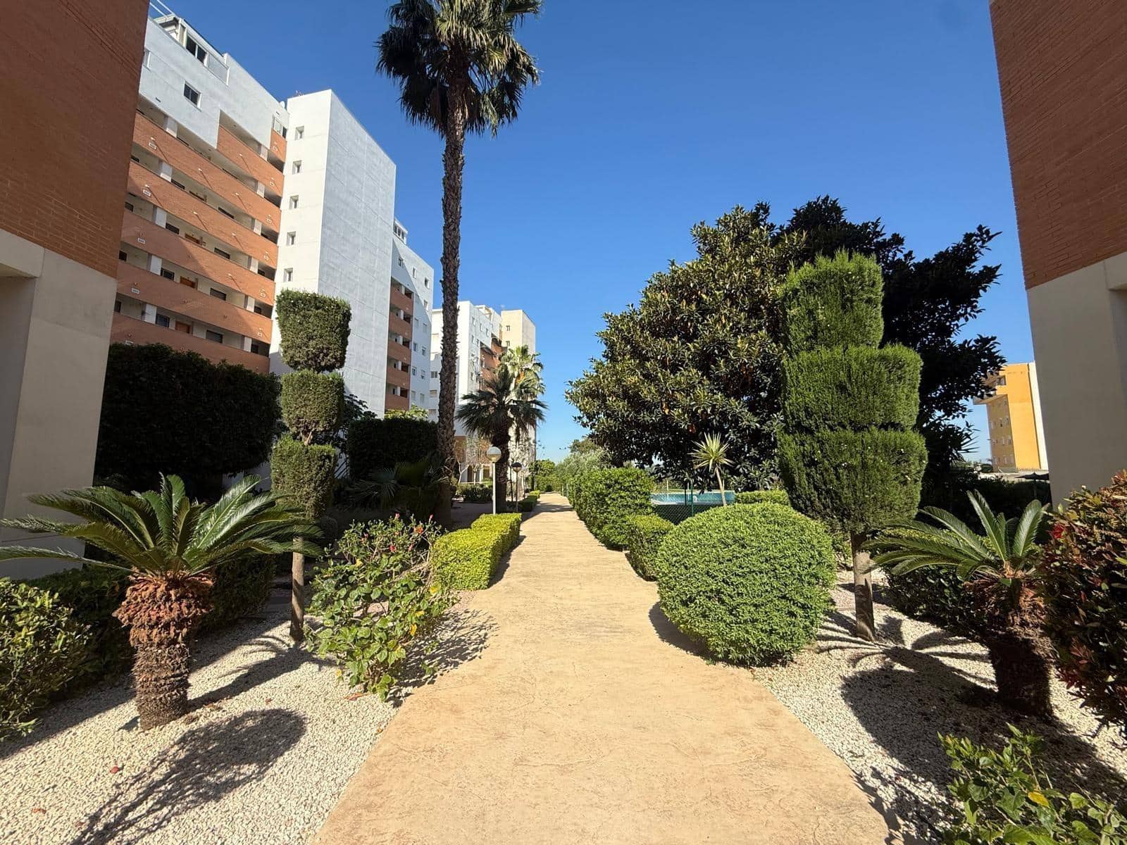 2 quarto Apartamento para venda em Guardamar del Segura com piscina - 250 000 € (Ref: 9911068)