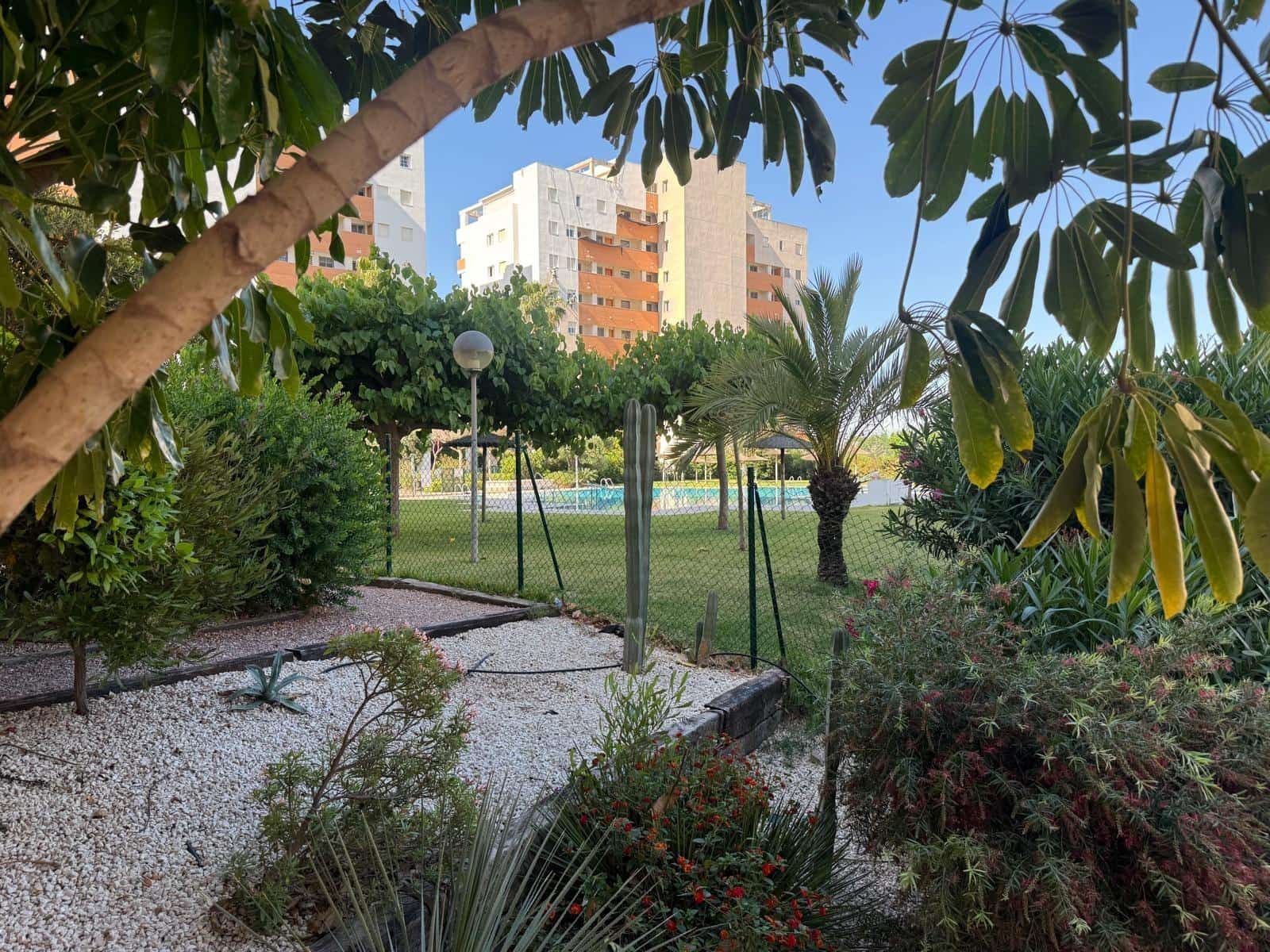 2 quarto Apartamento para venda em Guardamar del Segura com piscina - 250 000 € (Ref: 9911068)