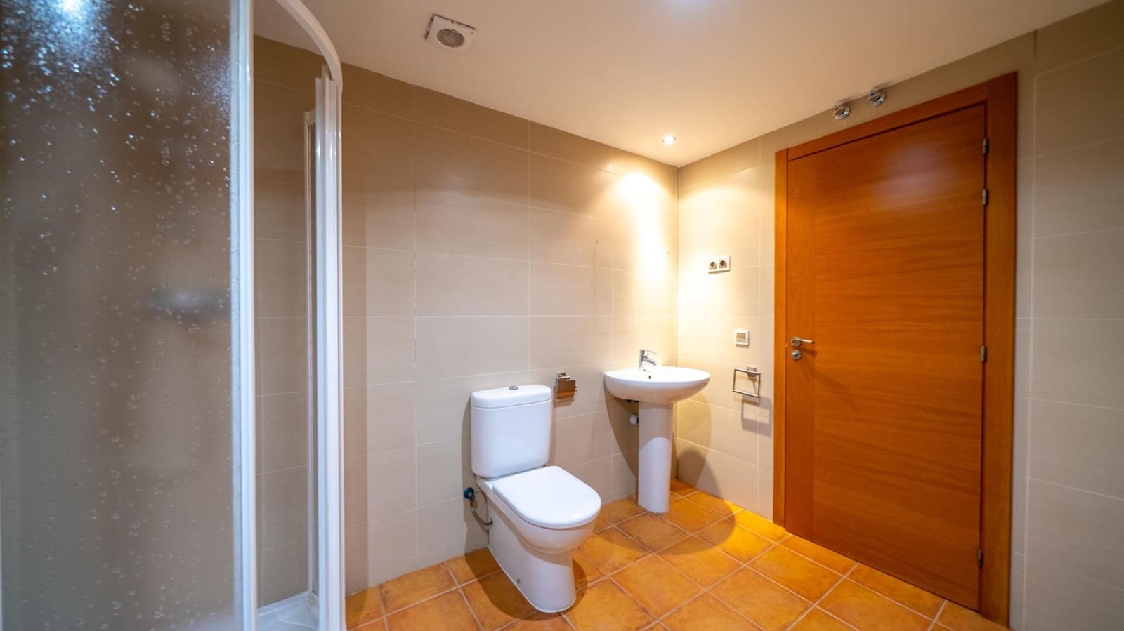 3 bedroom Villa for sale in Pozuelo de Alarcon with pool garage - € 1,450,000 (Ref: 9913172)