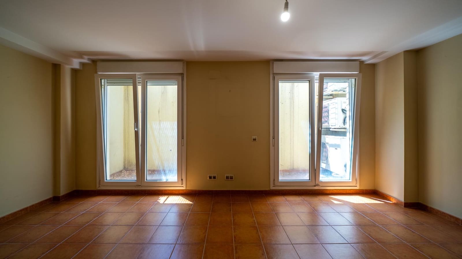 3 bedroom Villa for sale in Pozuelo de Alarcon with pool garage - € 1,450,000 (Ref: 9913172)