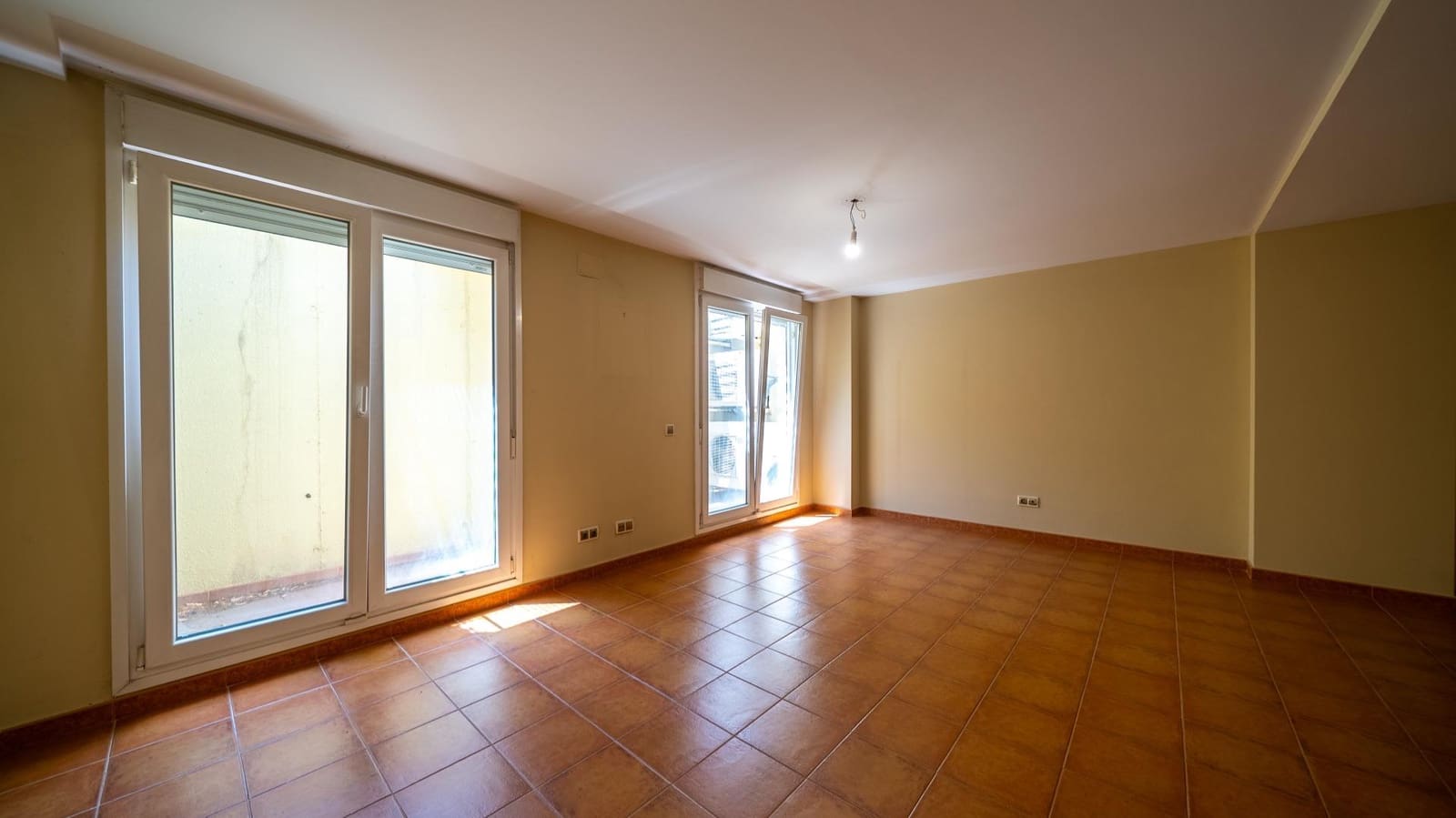 3 bedroom Villa for sale in Pozuelo de Alarcon with pool garage - € 1,450,000 (Ref: 9913172)