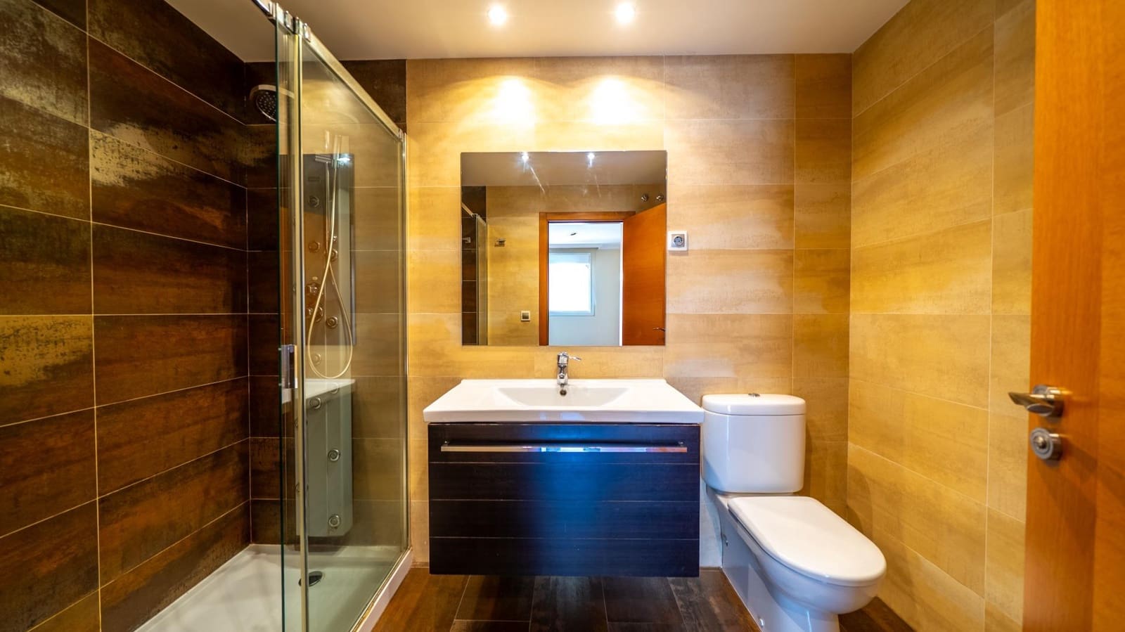 3 bedroom Villa for sale in Pozuelo de Alarcon with pool garage - € 1,450,000 (Ref: 9913172)