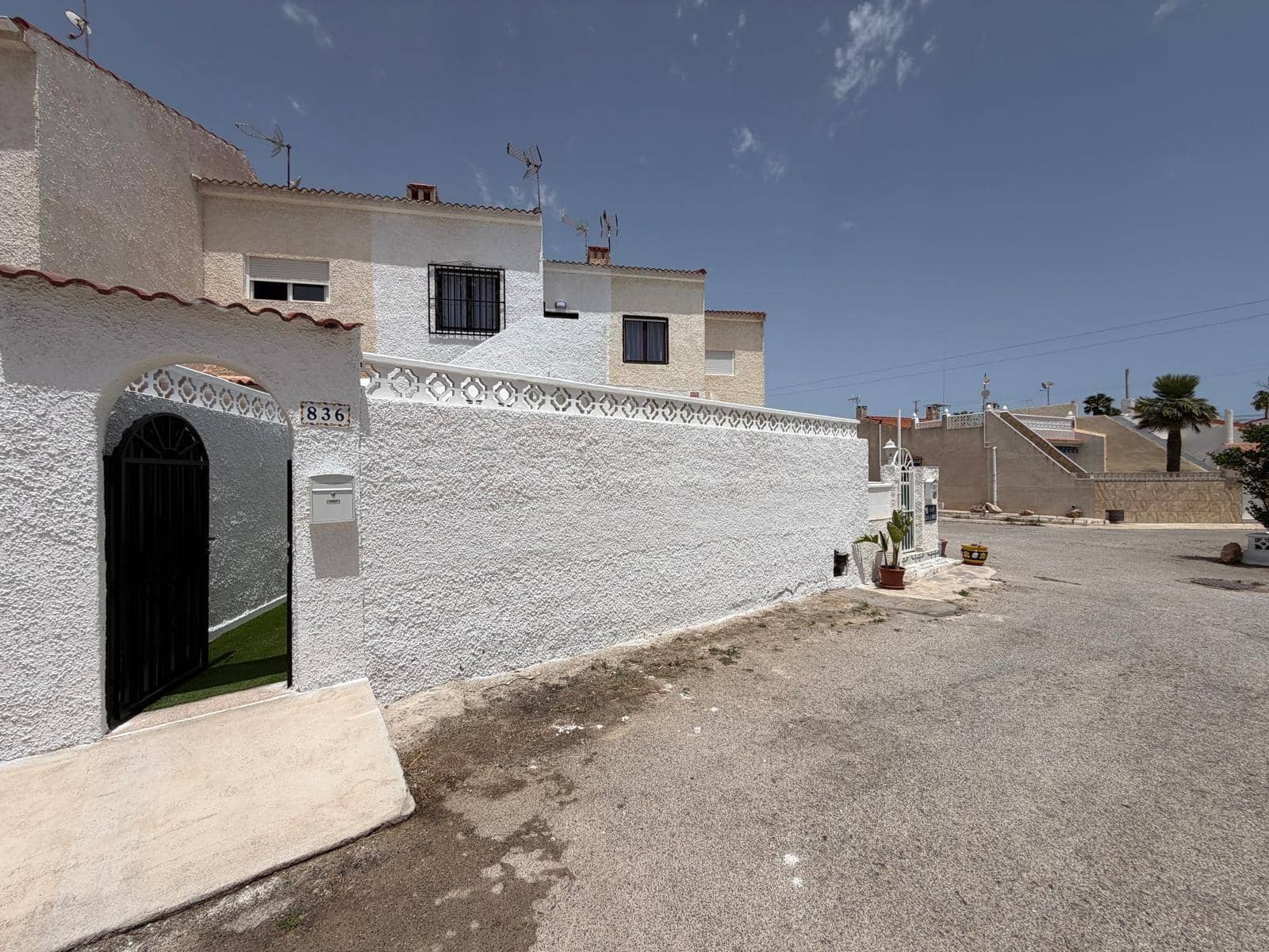 2 slaapkamer Bungalow te koop in El Limonar - € 115.000 (Ref: 9913174)