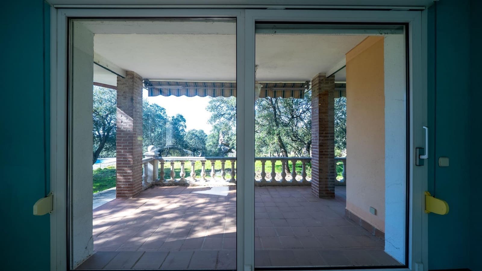 Finca/Casa Rural de 8 habitaciones en Colmenarejo en venta con piscina garaje - 1.595.000 € (Ref: 9913177)