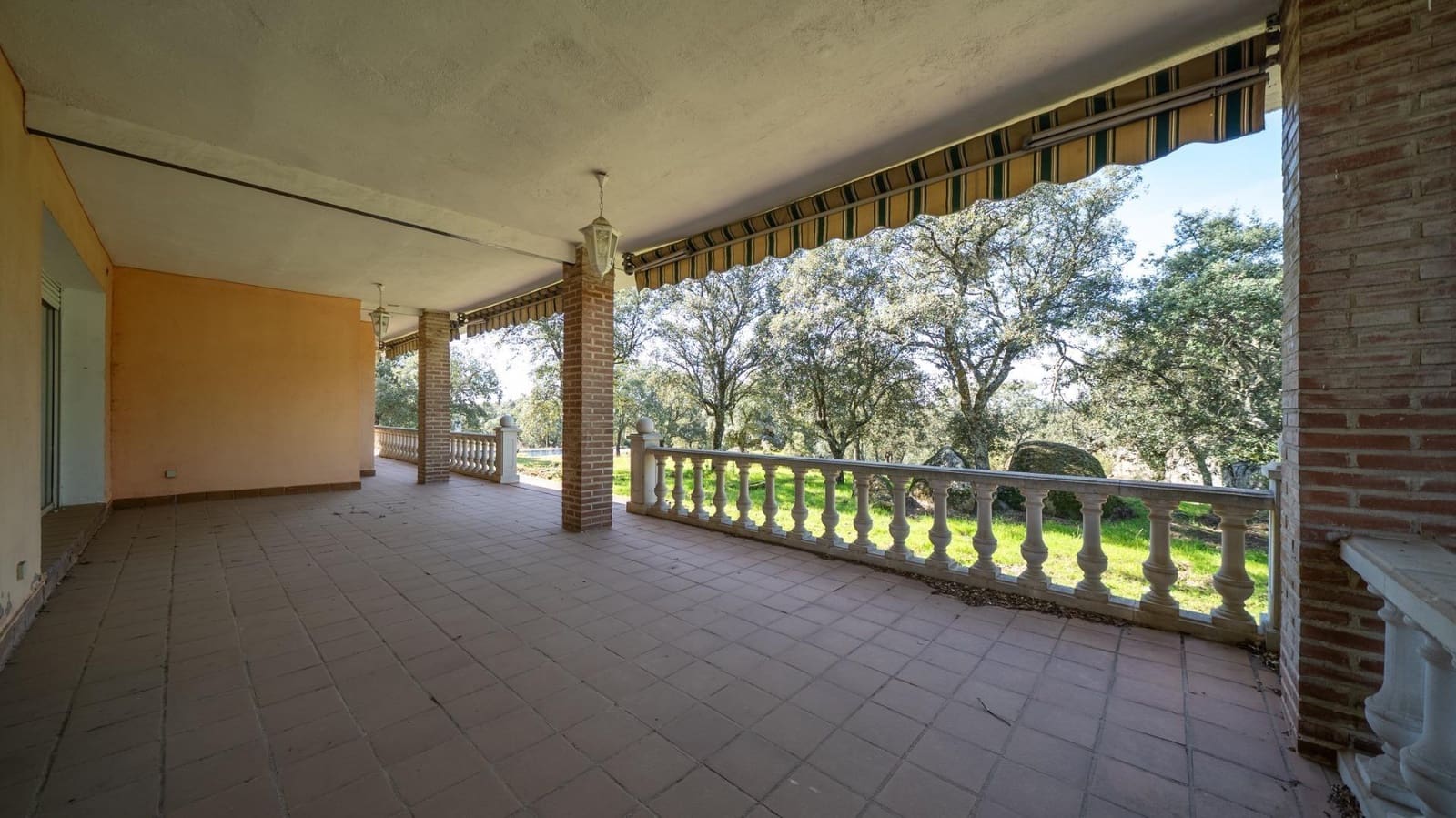 Finca/Casa Rural de 8 habitaciones en Colmenarejo en venta con piscina garaje - 1.595.000 € (Ref: 9913177)