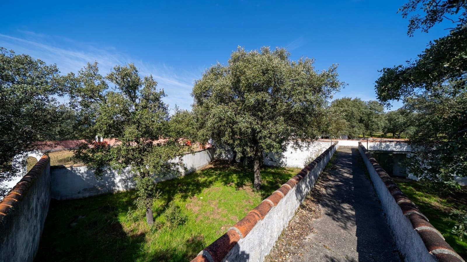 Finca/Casa Rural de 8 habitaciones en Colmenarejo en venta con piscina garaje - 1.595.000 € (Ref: 9913177)