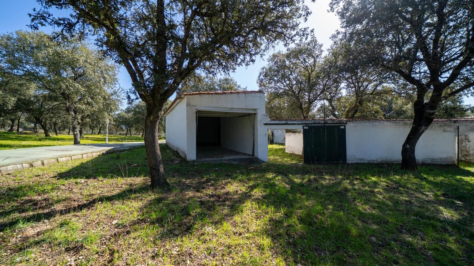 Finca/Casa Rural de 8 habitaciones en Colmenarejo en venta con piscina garaje - 1.595.000 € (Ref: 9913177)
