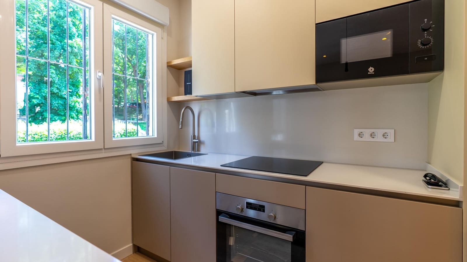 2 quarto Apartamento para venda em Madrid cidade - 485 000 € (Ref: 9915831)