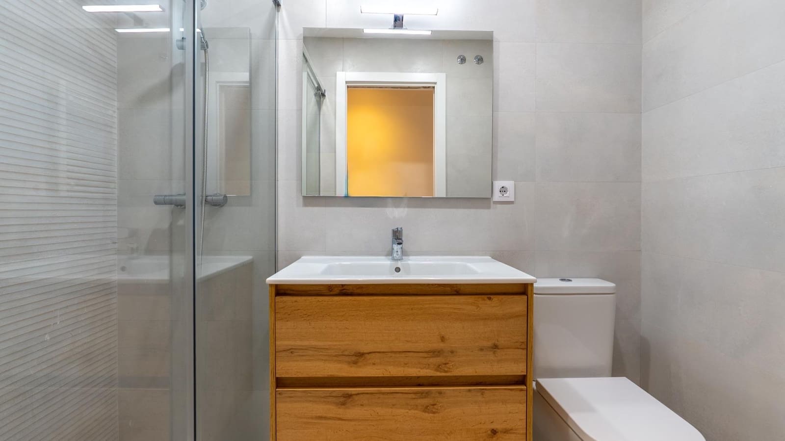 2 quarto Apartamento para venda em Madrid cidade - 485 000 € (Ref: 9915831)