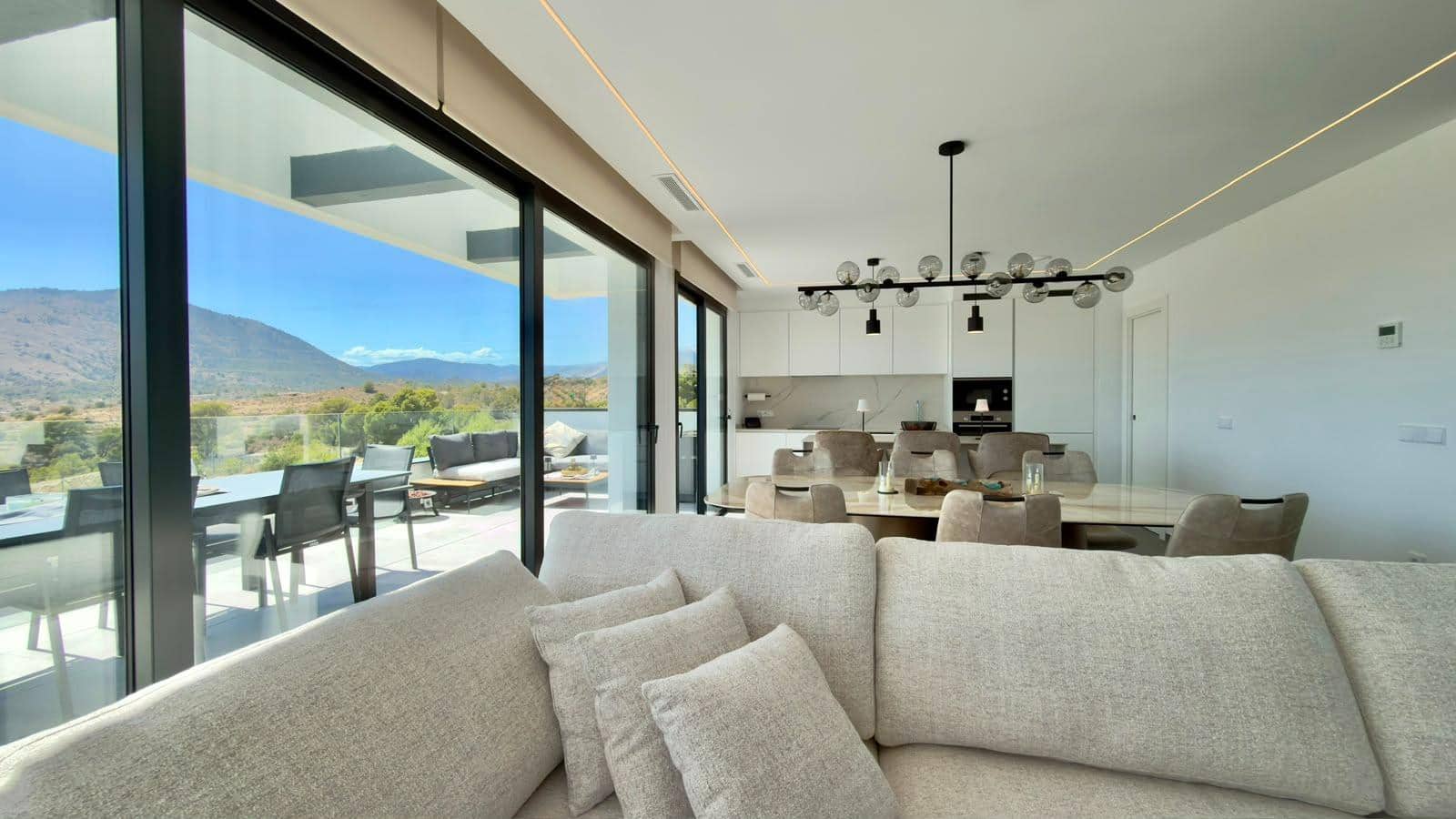 3 Zimmer Villa zu verkaufen in Finestrat mit Pool Garage - 700.000 € (Ref: 9915832)