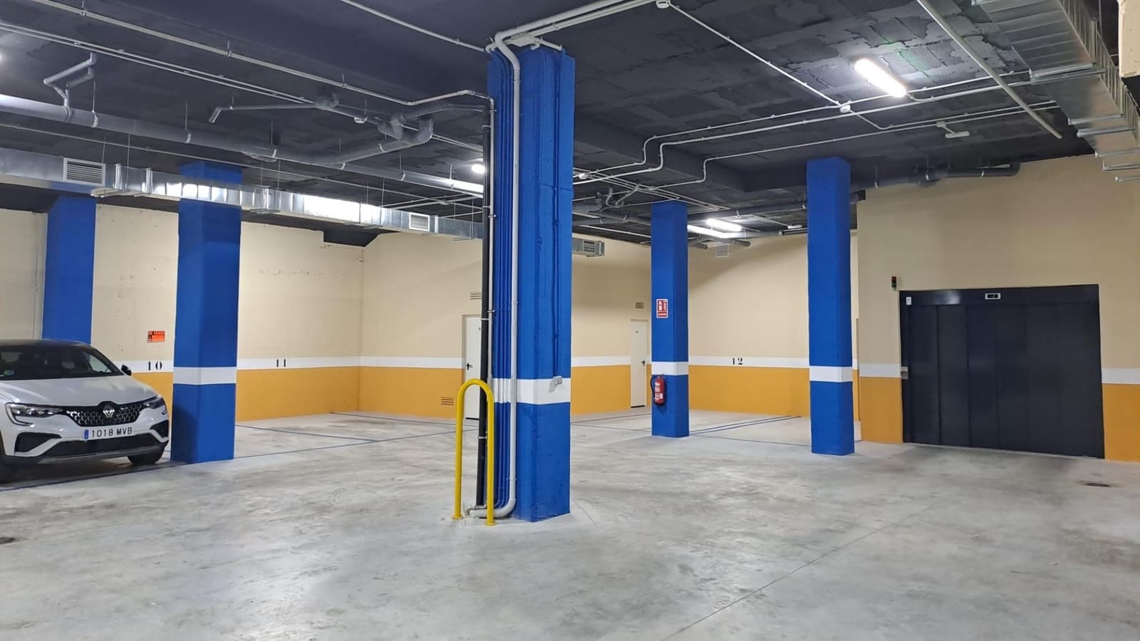 Garage for sale in Torrevieja - € 25,000 (Ref: 9920431)