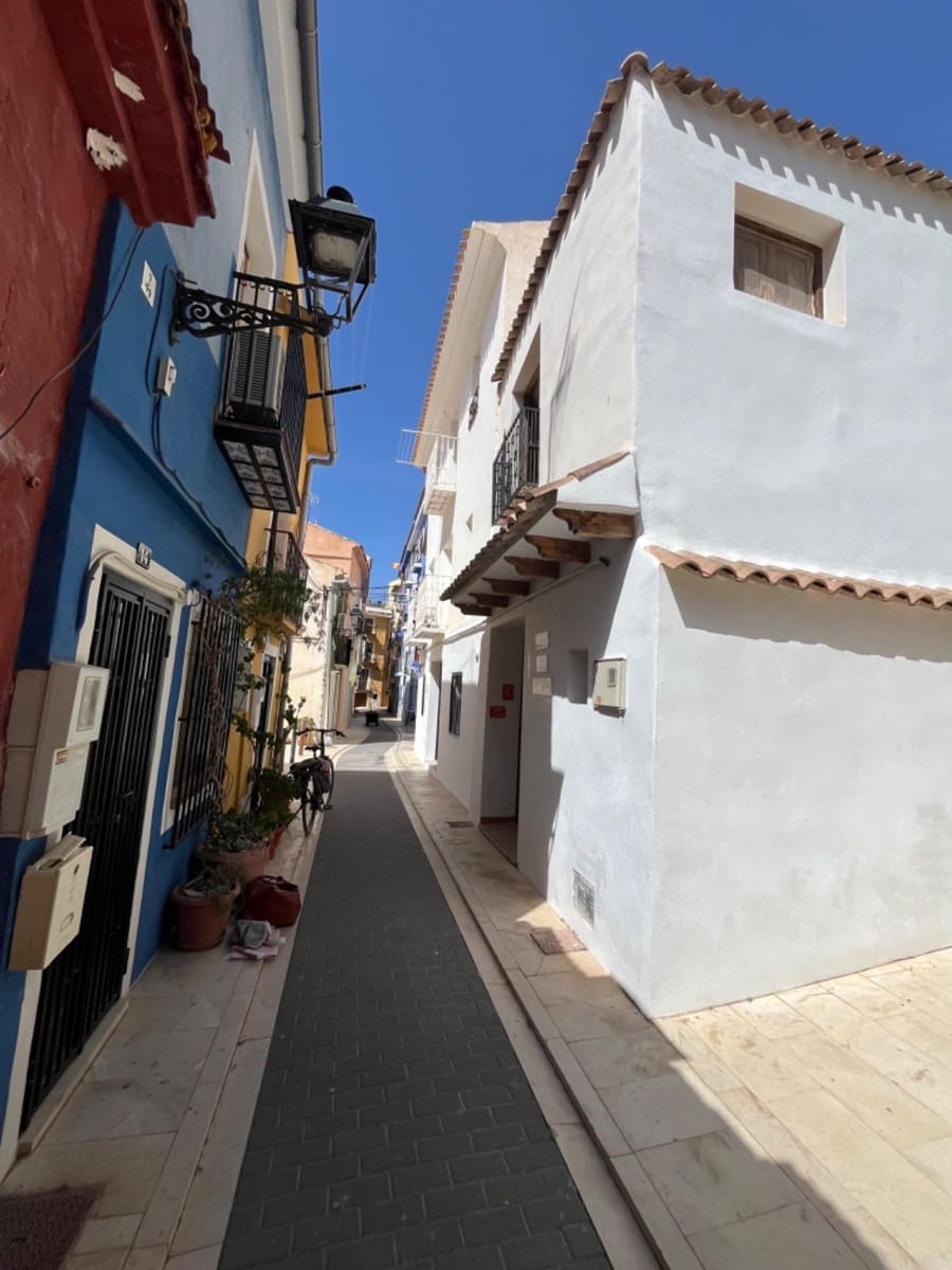2 bedroom Townhouse for sale in La Villajoyosa / Vila Joiosa - € 330,000 (Ref: 9920434)