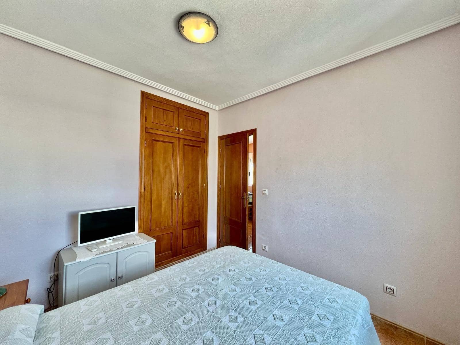 2 soverom Bungalow til salgs i Torrevieja med svømmebasseng - € 149 900 (Ref: 9924618)
