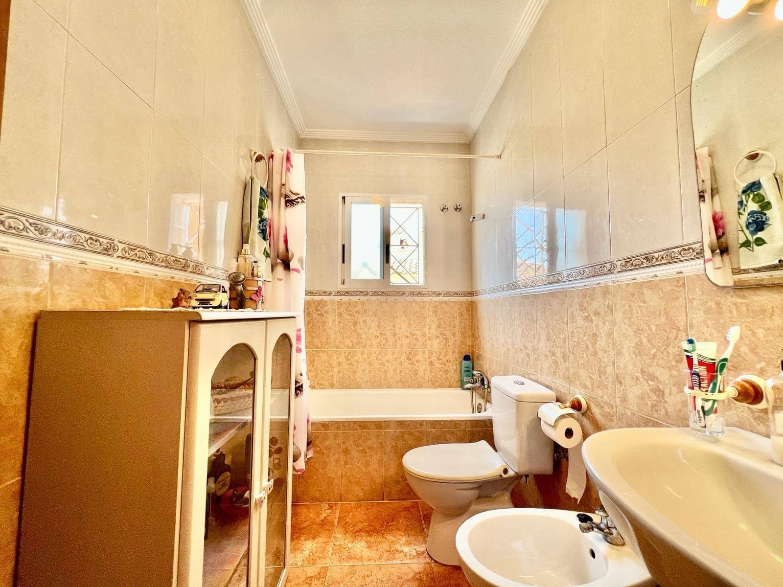2 soverom Bungalow til salgs i Torrevieja med svømmebasseng - € 149 900 (Ref: 9924618)