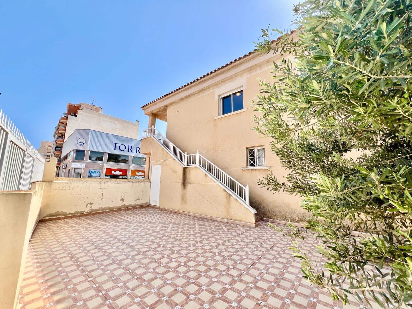 2 soverom Bungalow til salgs i Torrevieja med svømmebasseng - € 149 900 (Ref: 9924618)