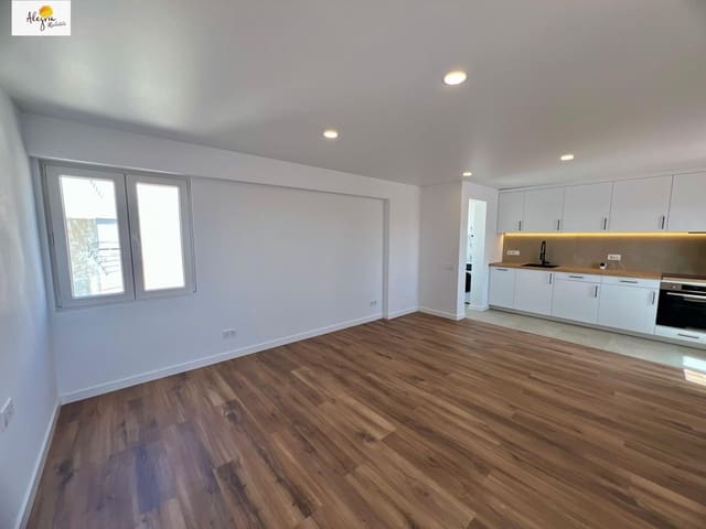 3 soverom Penthouse til salgs i Manises - € 235 000 (Ref: 9929404)