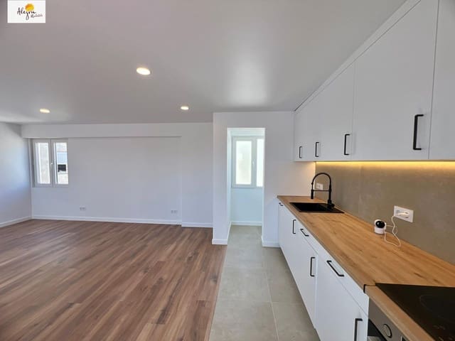 3 soverom Penthouse til salgs i Manises - € 235 000 (Ref: 9929404)