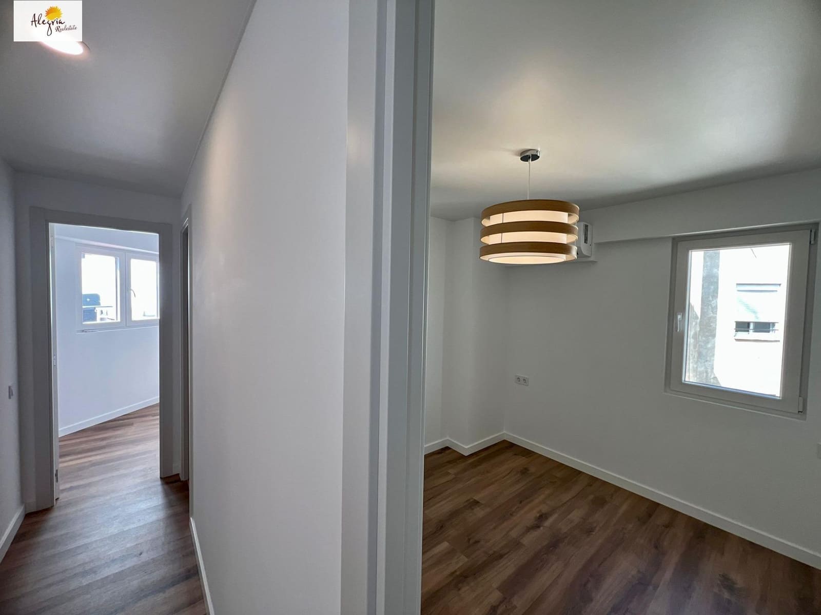 3 bedroom Penthouse for sale in Manises - € 235,000 (Ref: 9929404)