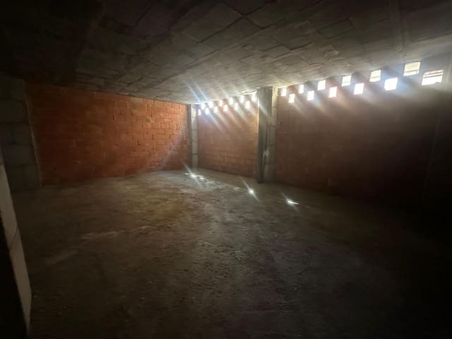 Kaupallinen myytävänä paikassa Alicante kaupunki - 165 000 € (Ref: 9934207)