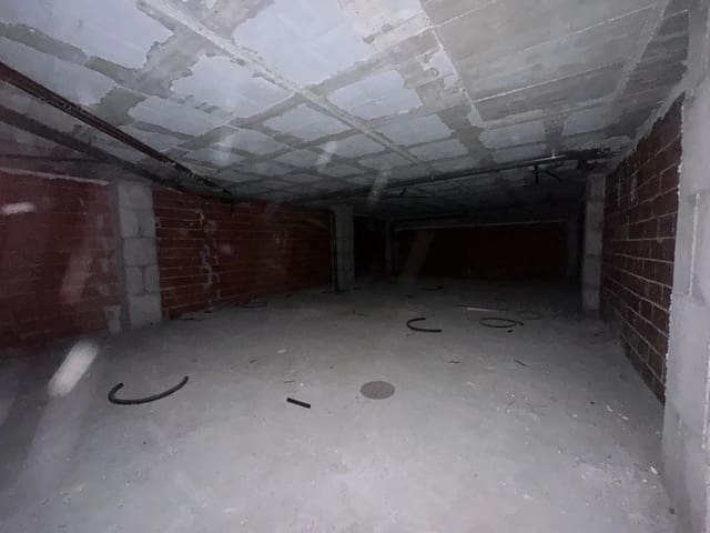 Kaupallinen myytävänä paikassa Alicante kaupunki - 165 000 € (Ref: 9934207)