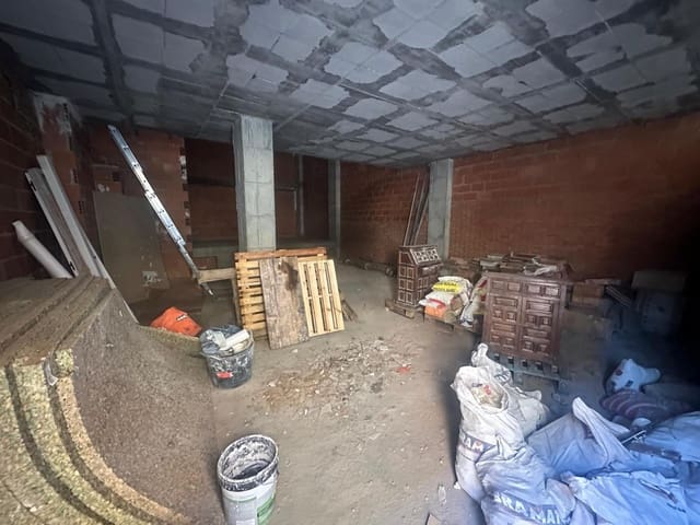 Kaupallinen myytävänä paikassa Alicante kaupunki - 165 000 € (Ref: 9934207)