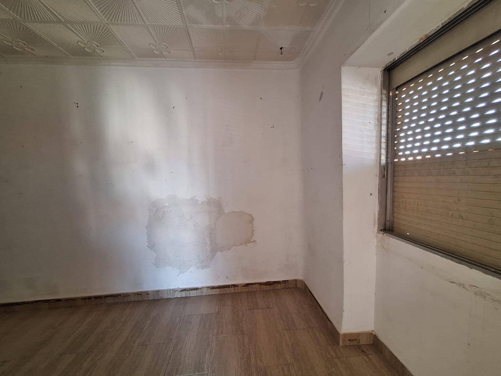 3 slaapkamer Flat te koop in Alicante stad - € 116.000 (Ref: 9934209)