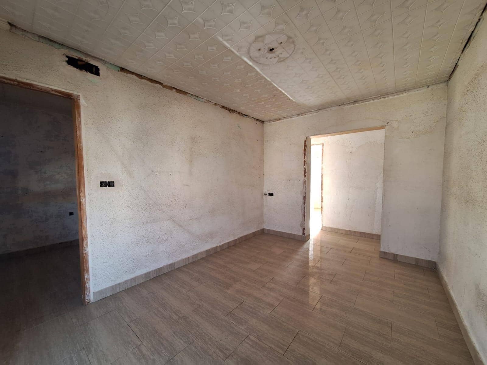 3 slaapkamer Flat te koop in Alicante stad - € 116.000 (Ref: 9934209)
