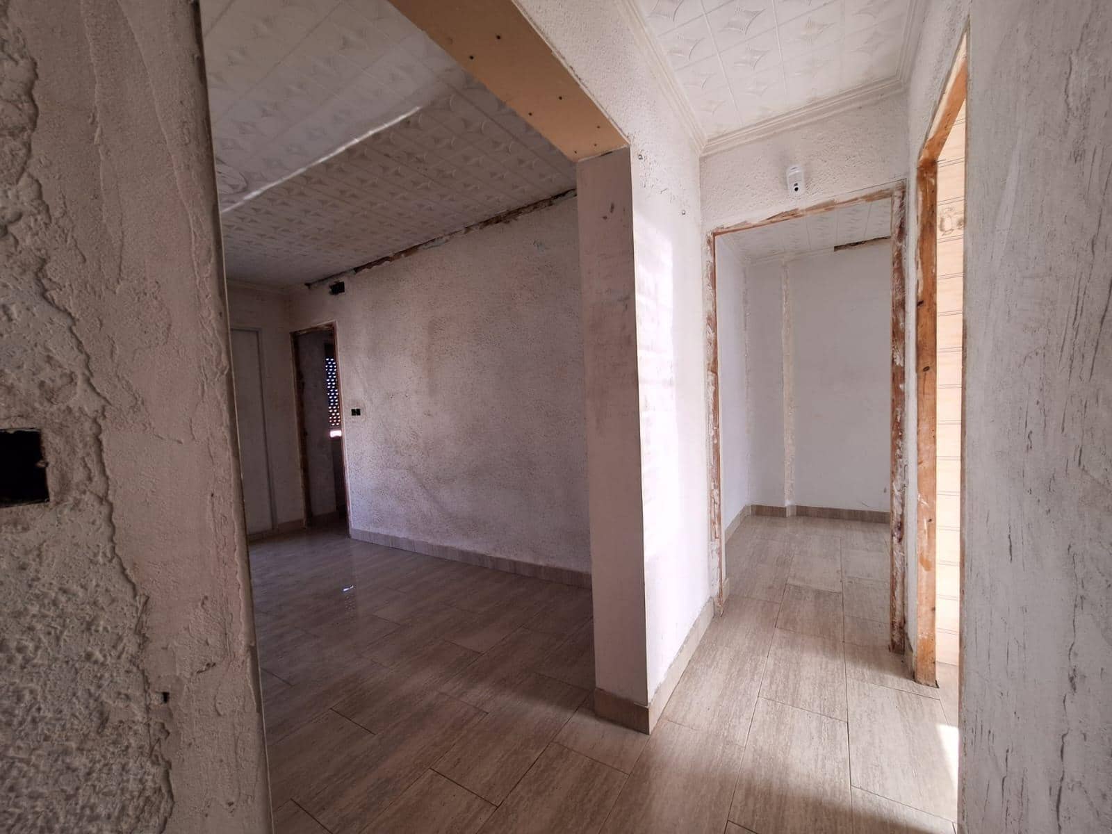 3 slaapkamer Flat te koop in Alicante stad - € 116.000 (Ref: 9934209)