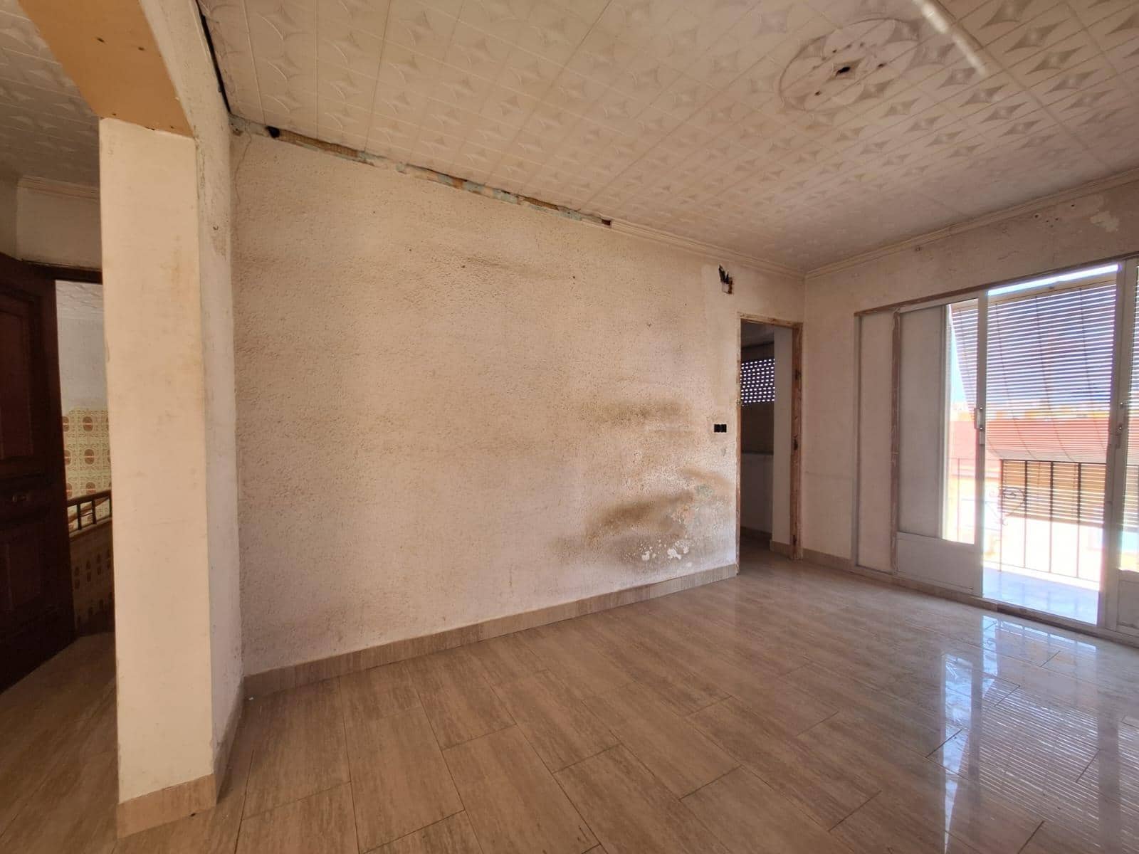 3 slaapkamer Flat te koop in Alicante stad - € 116.000 (Ref: 9934209)
