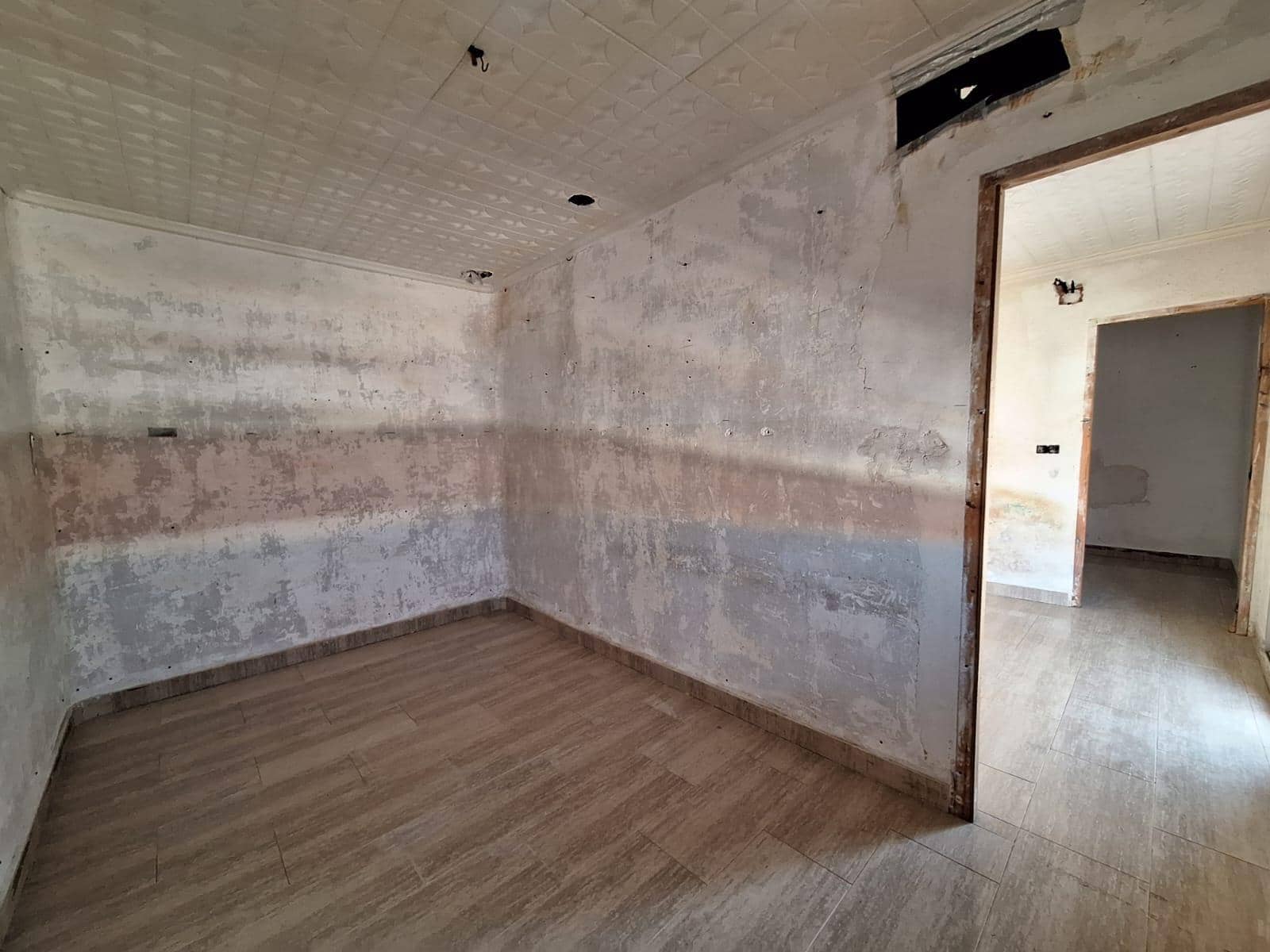 3 slaapkamer Flat te koop in Alicante stad - € 116.000 (Ref: 9934209)