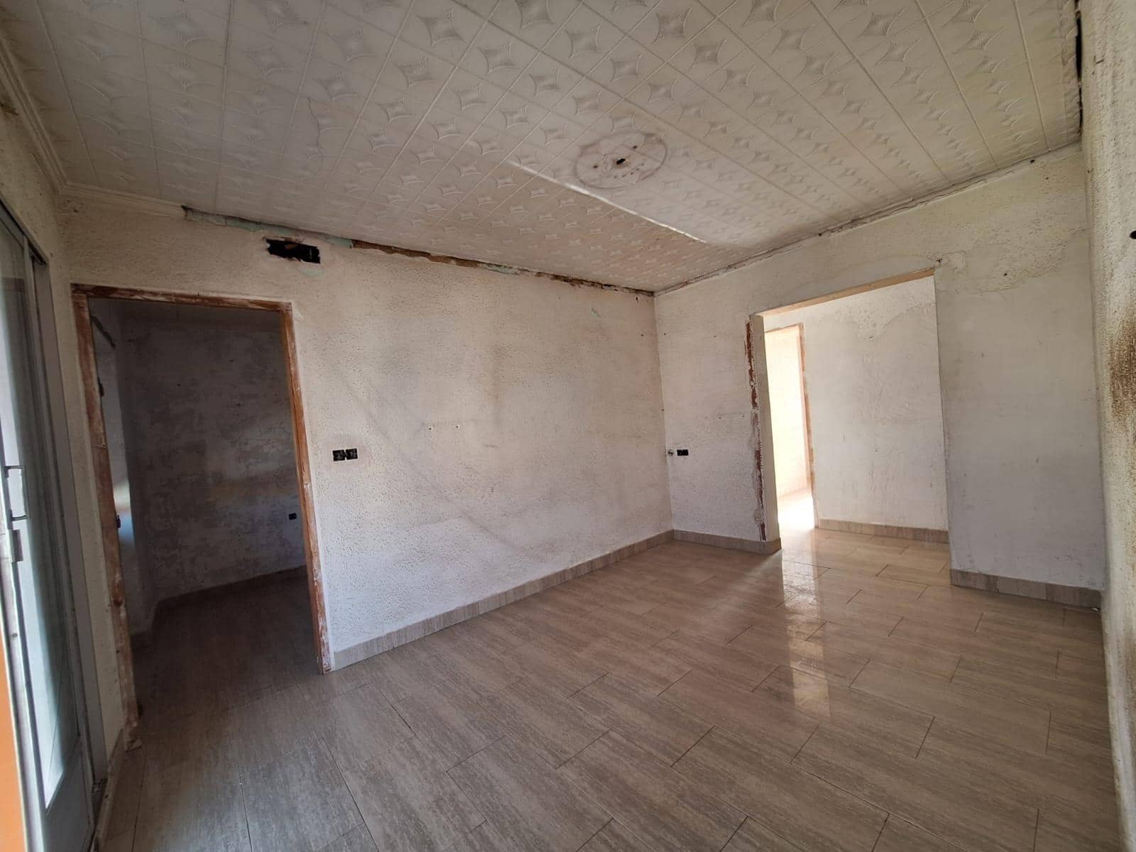 3 slaapkamer Flat te koop in Alicante stad - € 116.000 (Ref: 9934209)