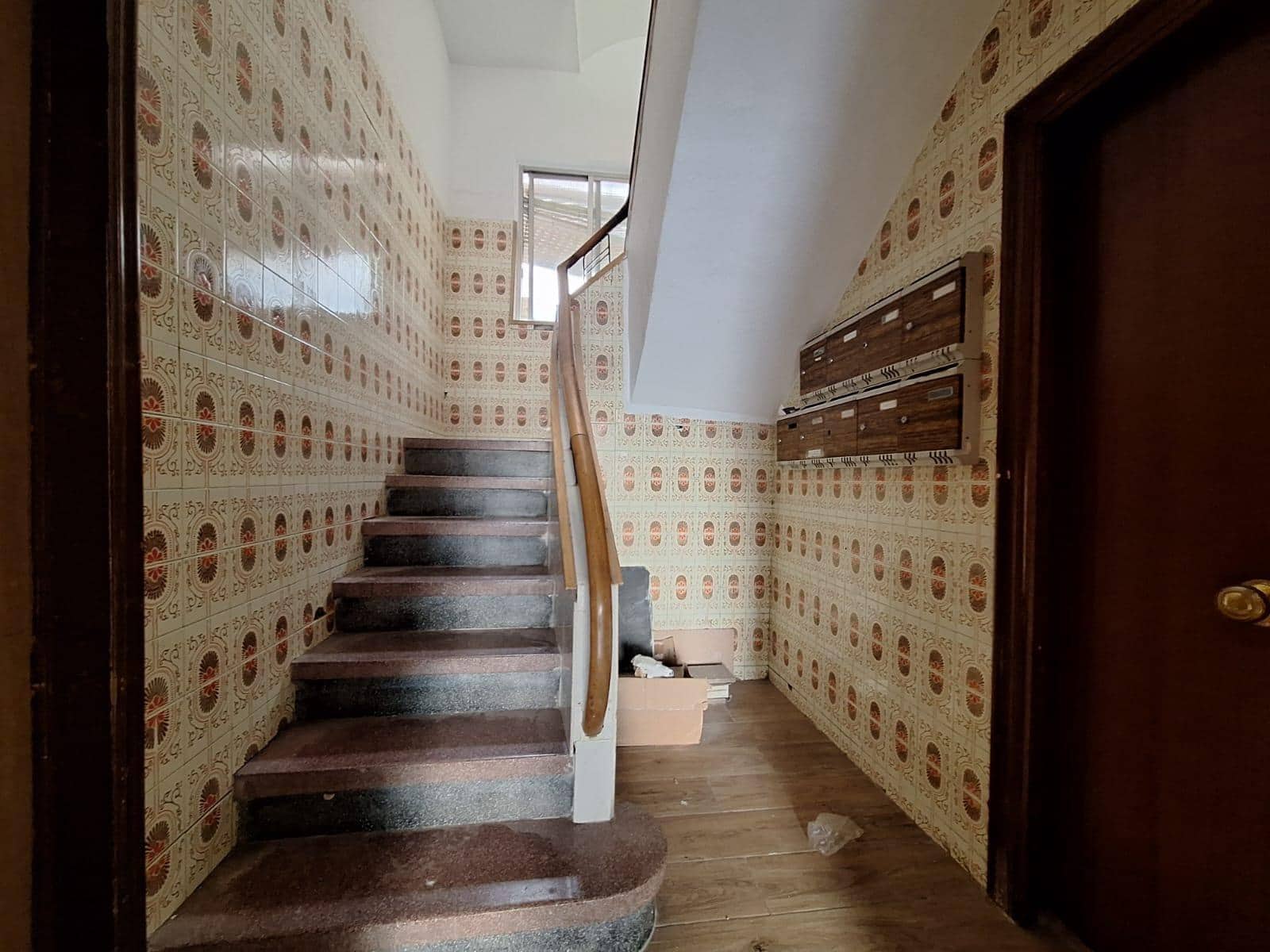 3 slaapkamer Flat te koop in Alicante stad - € 116.000 (Ref: 9934209)
