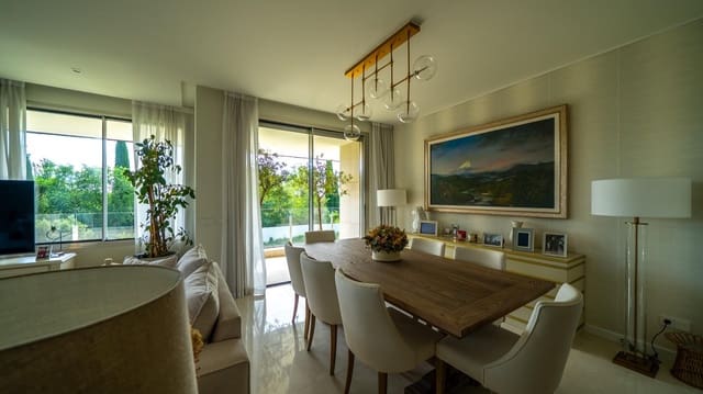 4 bedroom Apartment for sale in Pozuelo de Alarcón - € 1,890,000 (Ref: 9936406)