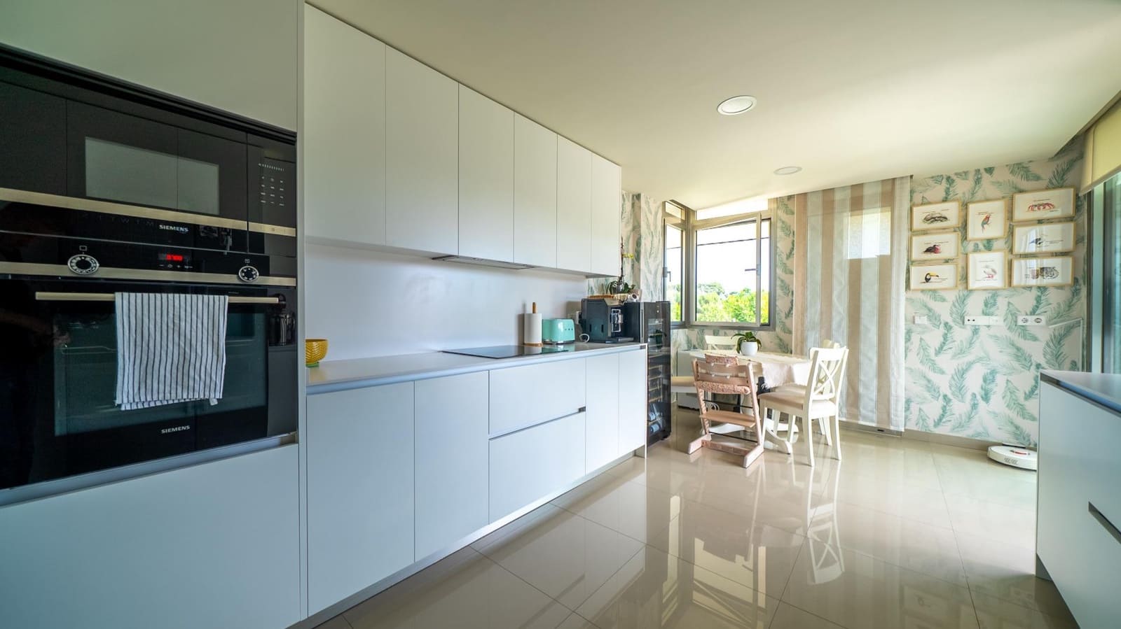 4 bedroom Apartment for sale in Pozuelo de Alarcon - € 1,890,000 (Ref: 9936406)